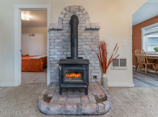 7467 Wells St, Bonners Ferry, ID 83805