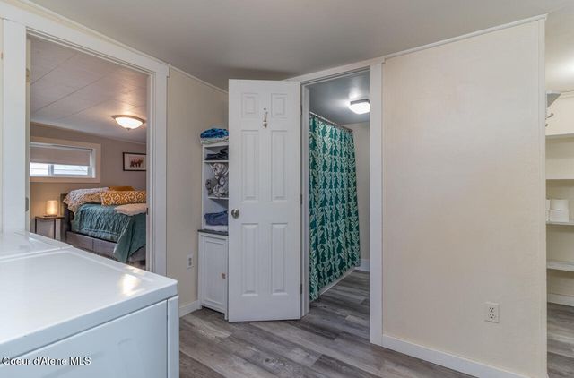 7467 Wells St, Bonners Ferry, ID 83805