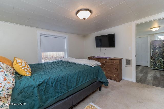 7467 Wells St, Bonners Ferry, ID 83805