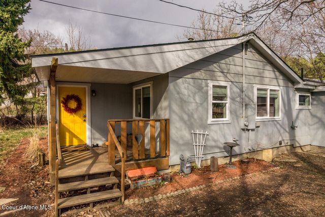 7467 Wells St, Bonners Ferry, ID 83805