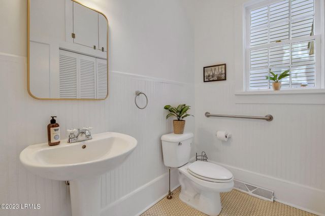 1214 King Street, Beaufort, SC 29902