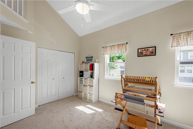 197 Old Village Ln, Bethel Park, PA 15102
