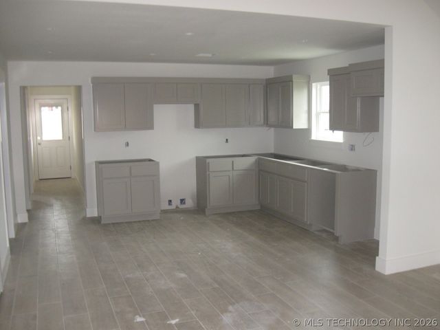 837 S Wood Street, Pryor, OK 74361