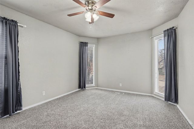 1619 E Pfendler Avenue, Sapulpa, OK 74066