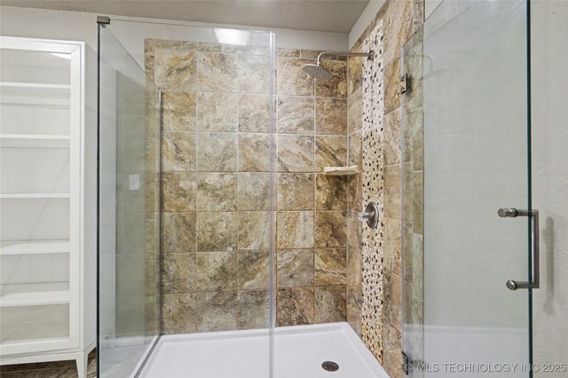 1619 E Pfendler Avenue, Sapulpa, OK 74066