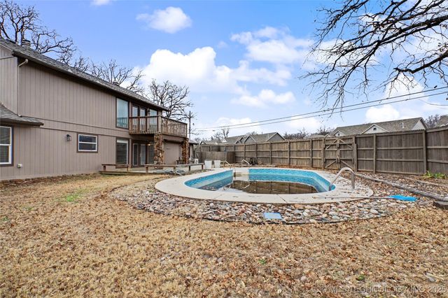 1619 E Pfendler Avenue, Sapulpa, OK 74066