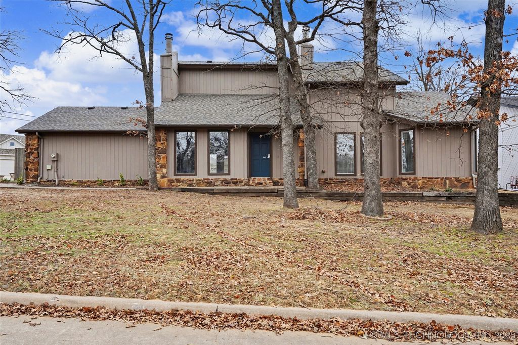 1619 E Pfendler Avenue, Sapulpa, OK 74066