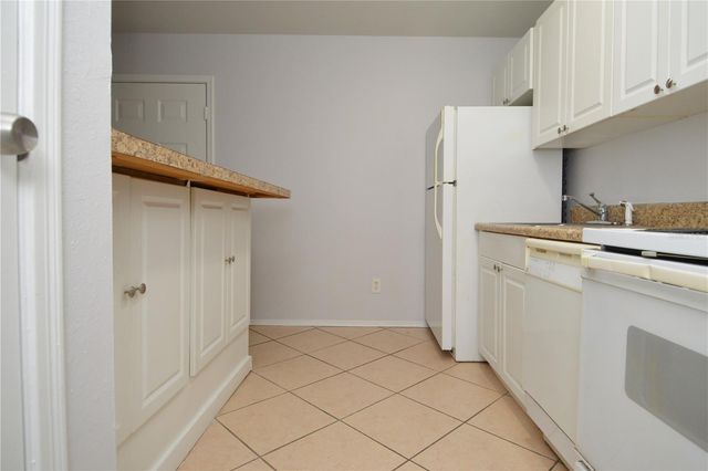 1400 GANDY BOULEVARD N 607, St Petersburg, FL 33702