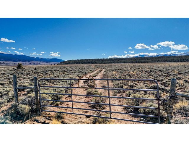 15 County Road 10, Leadville, CO 80461