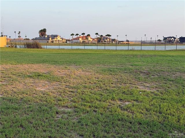 4633 Estancia Parkway, Mcallen, TX 78504