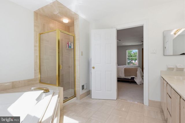 1503 BROOKFIELD RD, Yardley, PA 19067
