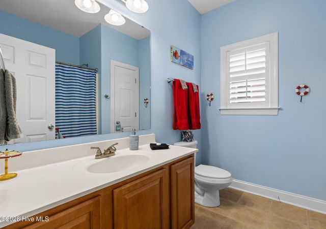 110 NW 7th Street, Oak Island, NC 28465