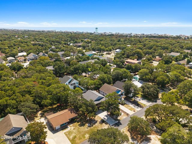 110 NW 7th Street, Oak Island, NC 28465
