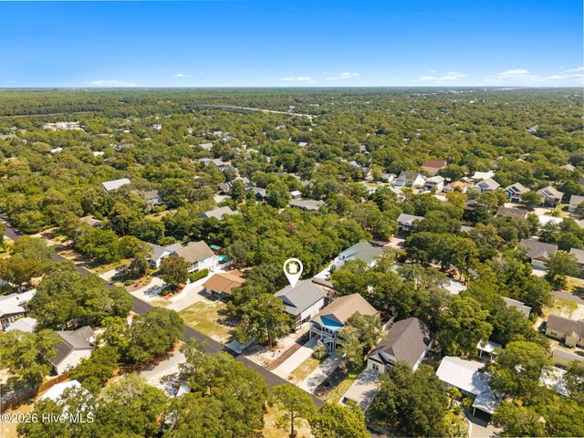 110 NW 7th Street, Oak Island, NC 28465