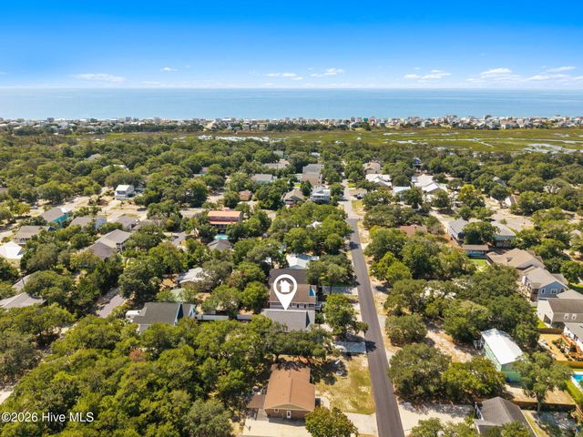 110 NW 7th Street, Oak Island, NC 28465
