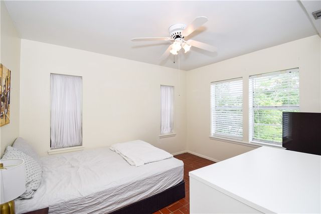 326 Claremore St, Corpus Christi, TX 78412