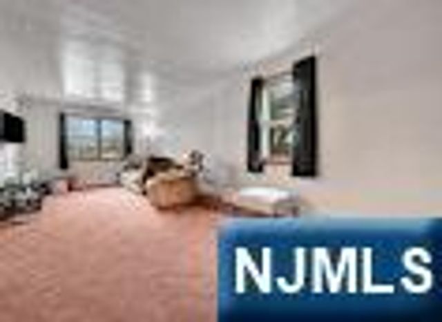 68 Bergen Turnpike, Ridgefield Park, NJ 07660