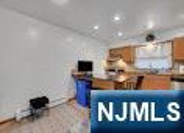 68 Bergen Turnpike, Ridgefield Park, NJ 07660