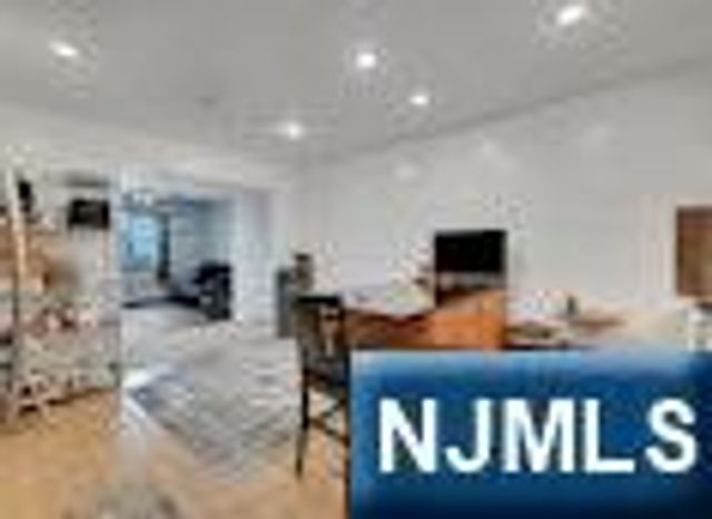 68 Bergen Turnpike, Ridgefield Park, NJ 07660