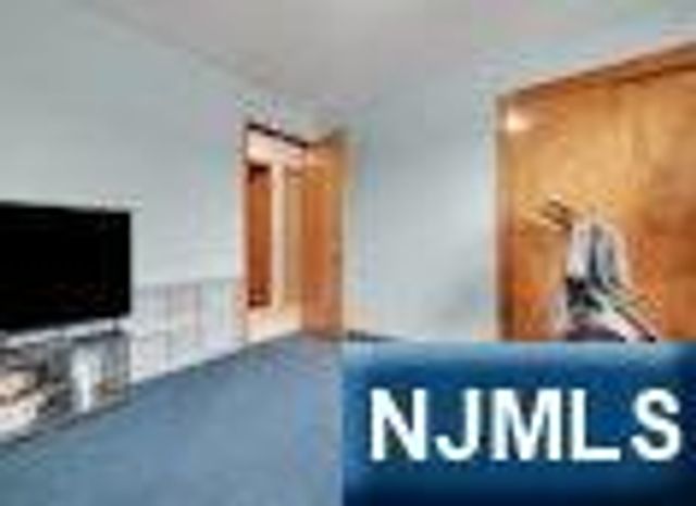 68 Bergen Turnpike, Ridgefield Park, NJ 07660