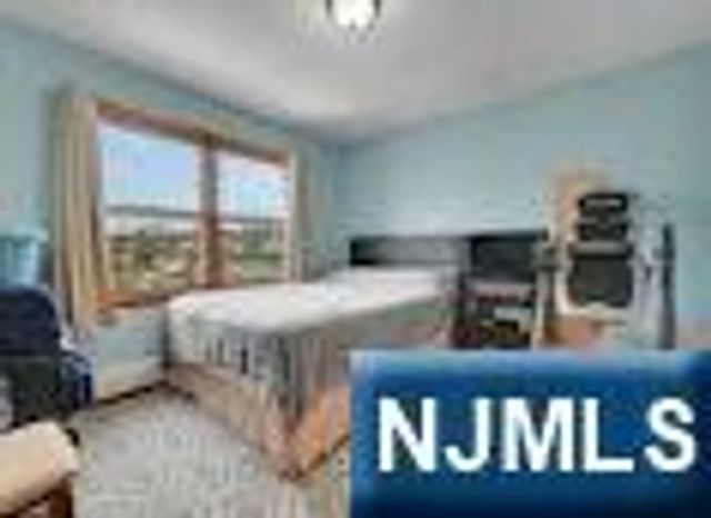 68 Bergen Turnpike, Ridgefield Park, NJ 07660