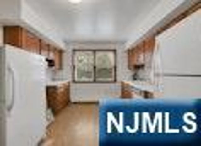 68 Bergen Turnpike, Ridgefield Park, NJ 07660