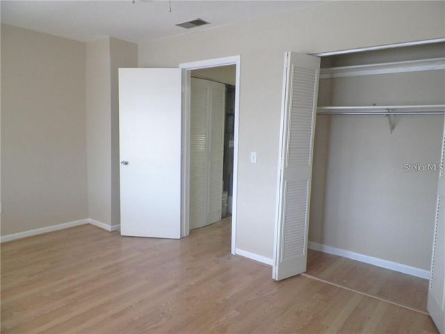 911 WASHINGTON AVENUE 304, Largo, FL 33770