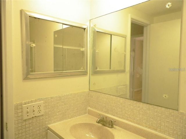 911 WASHINGTON AVENUE 304, Largo, FL 33770