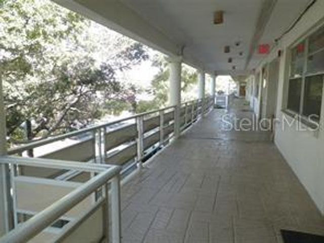 911 WASHINGTON AVENUE 304, Largo, FL 33770