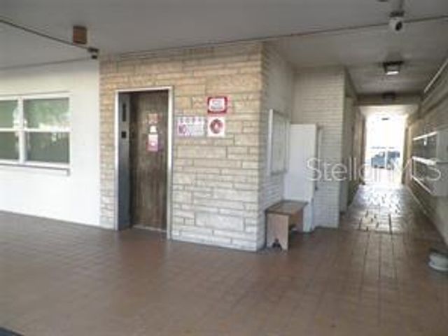 911 WASHINGTON AVENUE 304, Largo, FL 33770