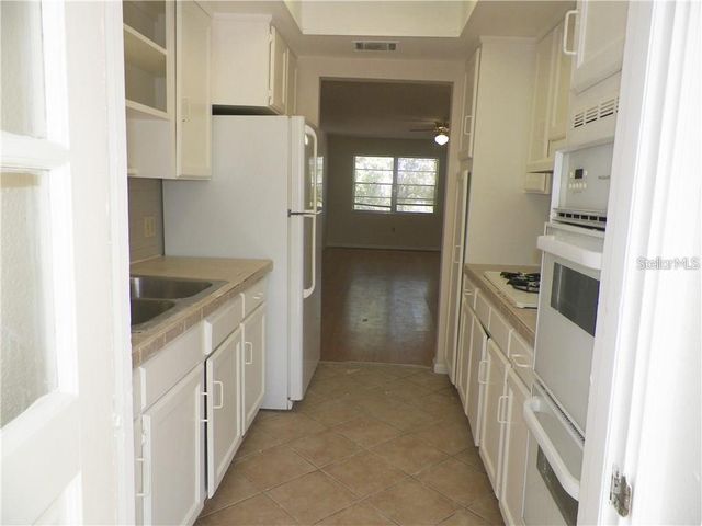 911 WASHINGTON AVENUE 304, Largo, FL 33770