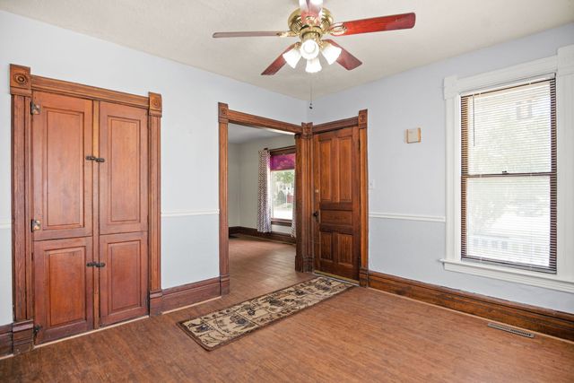 822 DeKalb Avenue, Sycamore, IL 60178