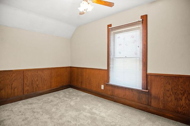 822 DeKalb Avenue, Sycamore, IL 60178