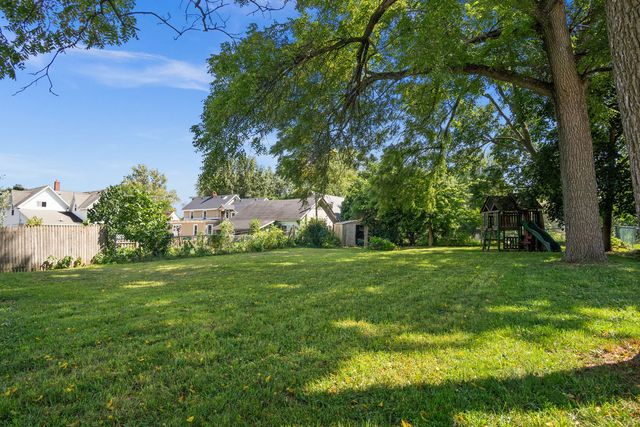 822 DeKalb Avenue, Sycamore, IL 60178