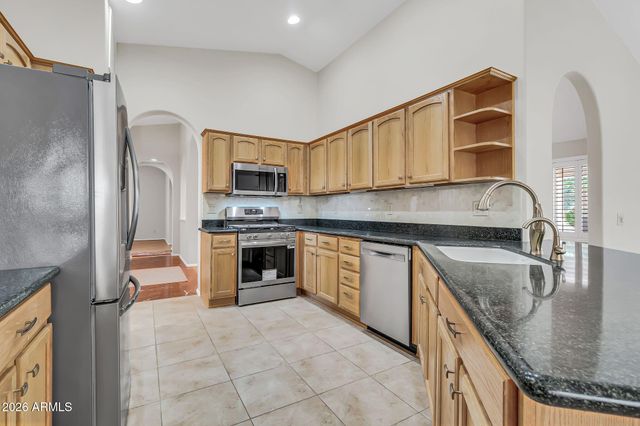 24111 S LAKESTAR Drive, Sun Lakes, AZ 85248