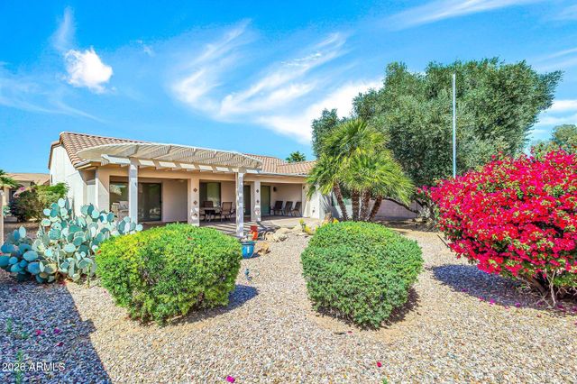 24111 S LAKESTAR Drive, Sun Lakes, AZ 85248