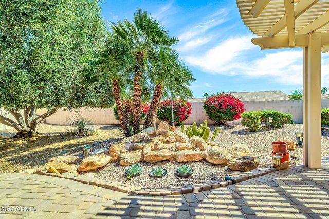 24111 S LAKESTAR Drive, Sun Lakes, AZ 85248
