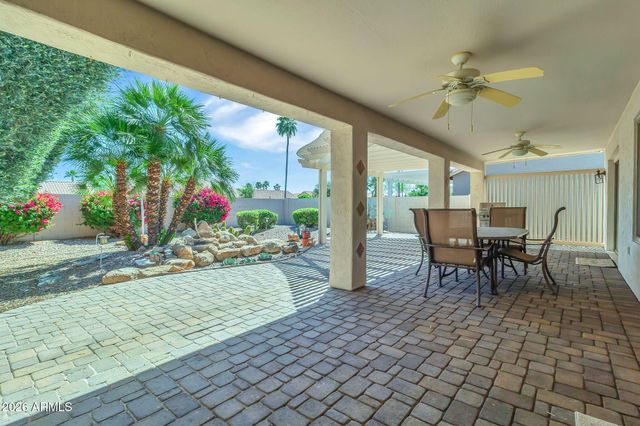 24111 S LAKESTAR Drive, Sun Lakes, AZ 85248