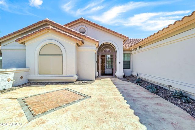24111 S LAKESTAR Drive, Sun Lakes, AZ 85248