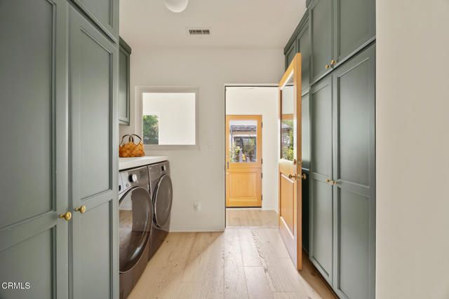 2071 Casa Grande Street, Pasadena, CA 91104