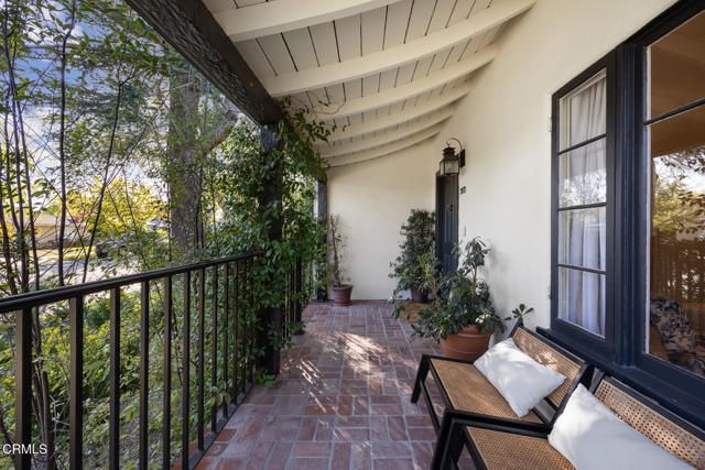 2071 Casa Grande Street, Pasadena, CA 91104