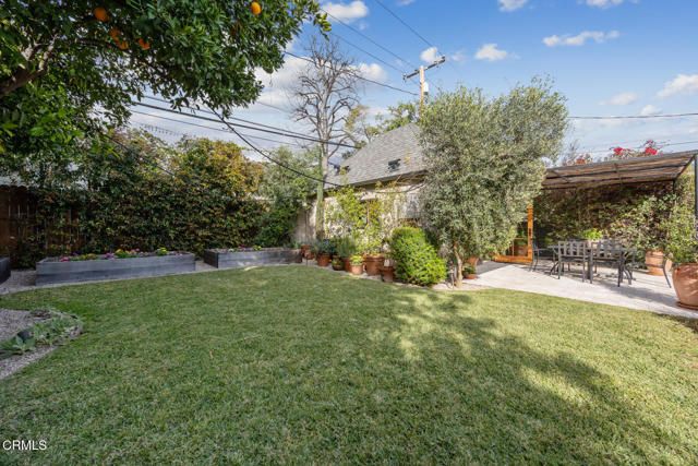 2071 Casa Grande Street, Pasadena, CA 91104