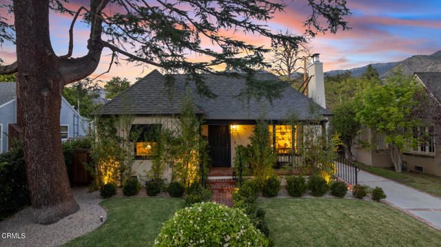 2071 Casa Grande Street, Pasadena, CA 91104