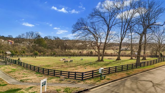 1033 Milson Ln, Nolensville, TN 37135