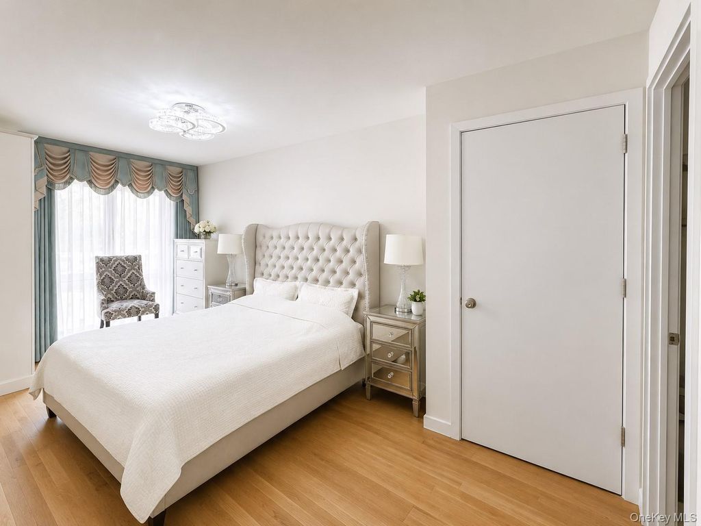 158-16 79th Avenue, Fresh Meadows, NY 11366 — photo 5