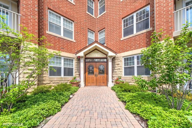1 ITASCA Place 302, Itasca, IL 60143