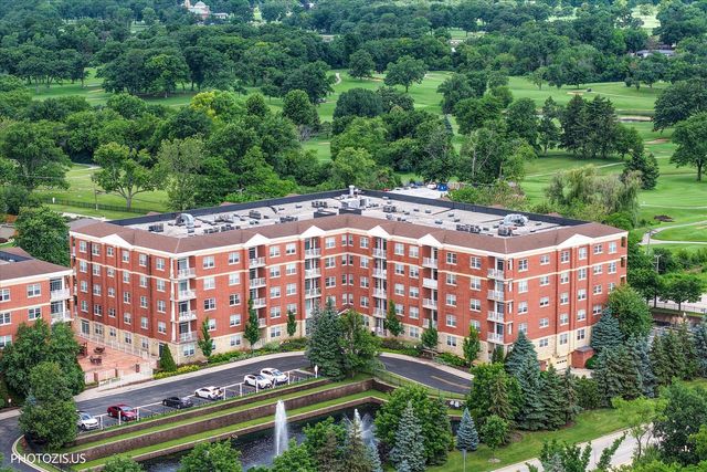 1 ITASCA Place 302, Itasca, IL 60143