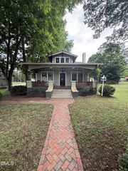 230 Grand Avenue, Raleigh, NC 27606
