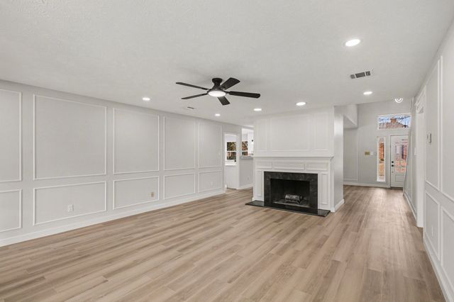 8020 Morning Lane, Fort Worth, TX 76123