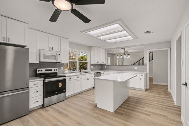 8020 Morning Lane, Fort Worth, TX 76123